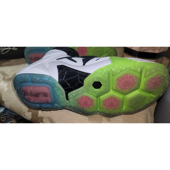 LeBron 12 'All Star' - Picture 12 of 16
